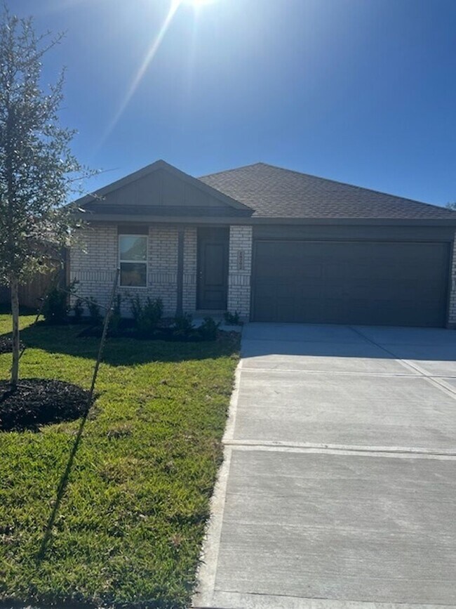 Foto del edificio - Charming 4BR House in New Caney