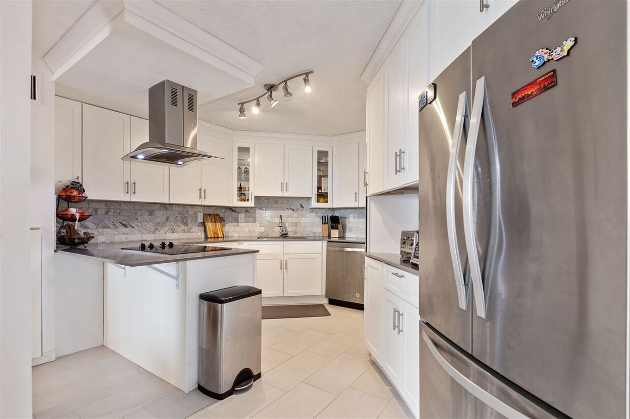 222 Harmon Cove Tower, Secaucus, NJ 07094 House Rental in Secaucus