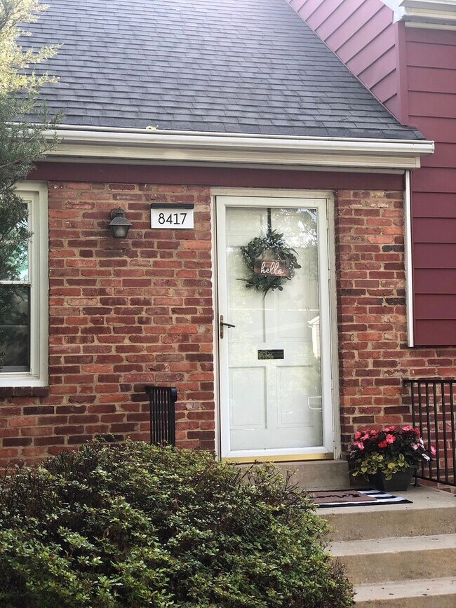 Foto del edificio - Gorgeous 4 Bed 2 Bath Single Family Home W...