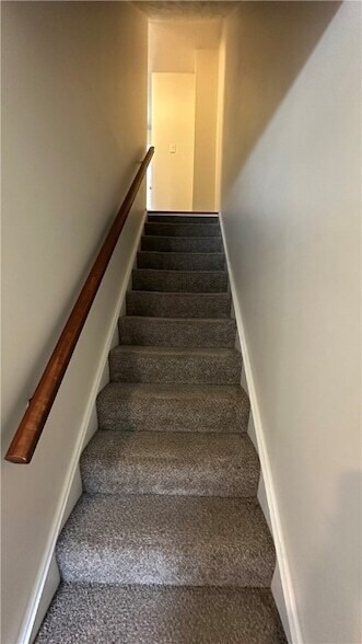 Foto del edificio - 201 Kendall Ln