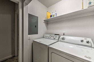 Building Photo - 12658 Briar Patch Dr