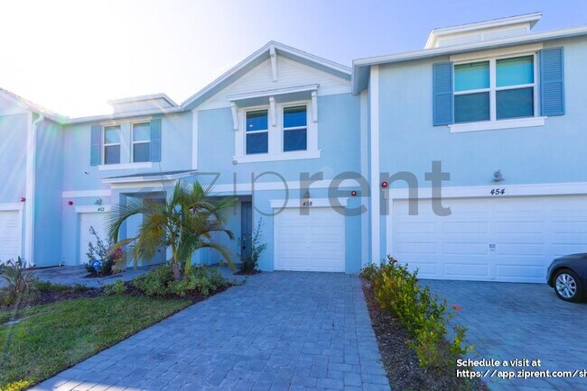 Building Photo - 458 Salisbury Cir