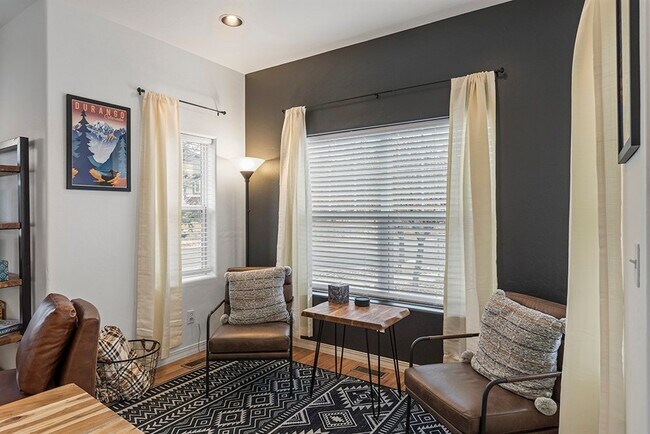 Foto del edificio - 1710 N Taylor Cir