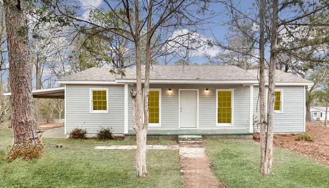 Building Photo - Updated 3 Bedroom, 1 Bath Home in Spring L...
