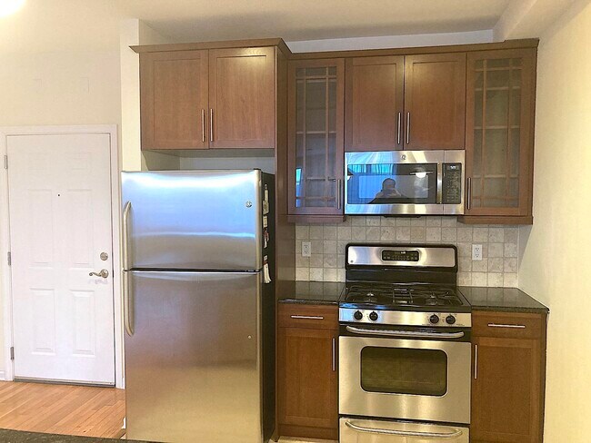 Foto del edificio - 203-207-207 Hackensack Plank Rd