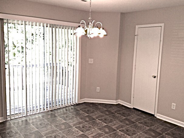 Building Photo - 2665 Pebble Meadow Ln