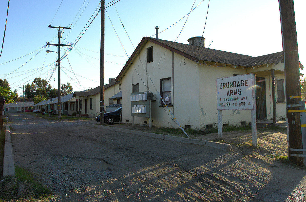 Primary Photo - Brundage Arms