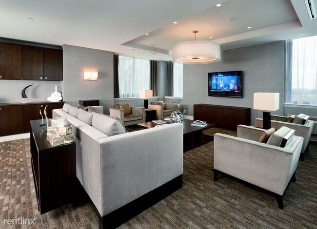 Foto del edificio - 415 Washington Blvd