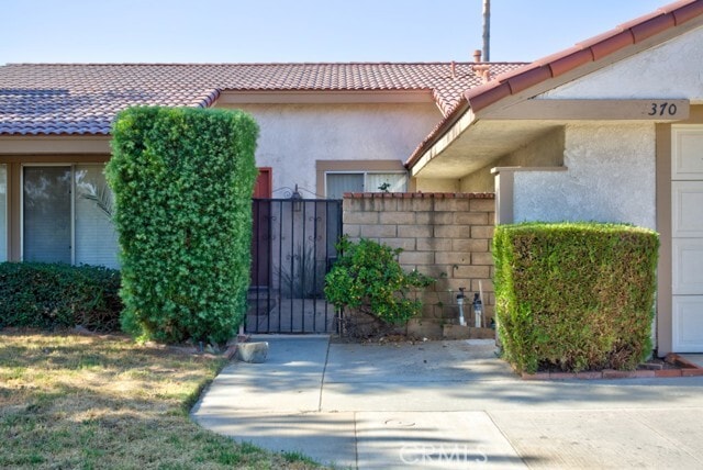 Building Photo - 1370 Le Conte Dr