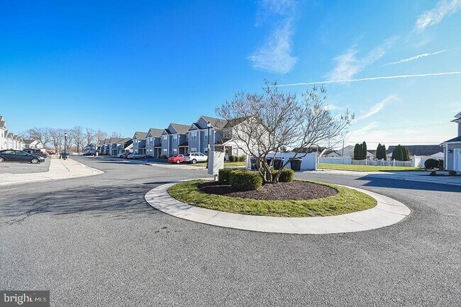 Foto del edificio - 1455 Hidden Meadow Ln