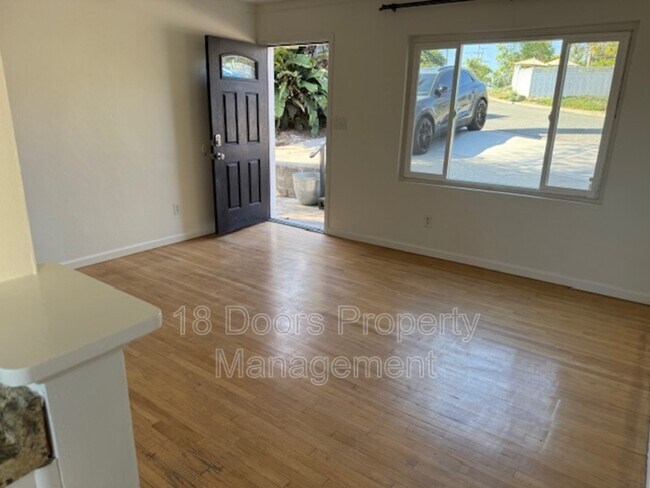 Foto del edificio - 3237 Highview Dr