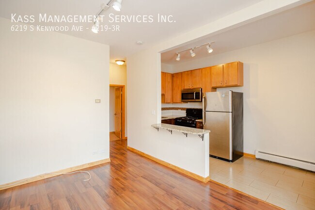 Foto del edificio - 6219 S Kenwood Ave