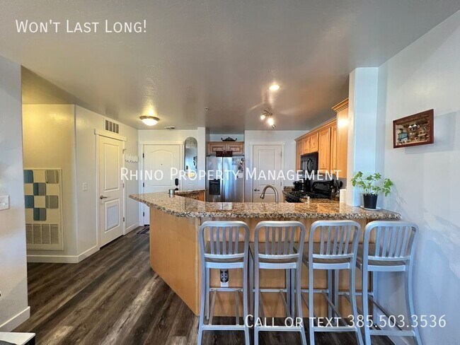 Building Photo - 4276 S Main St