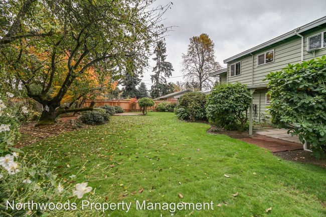 Foto del edificio - 3225 Raleighwood Ave