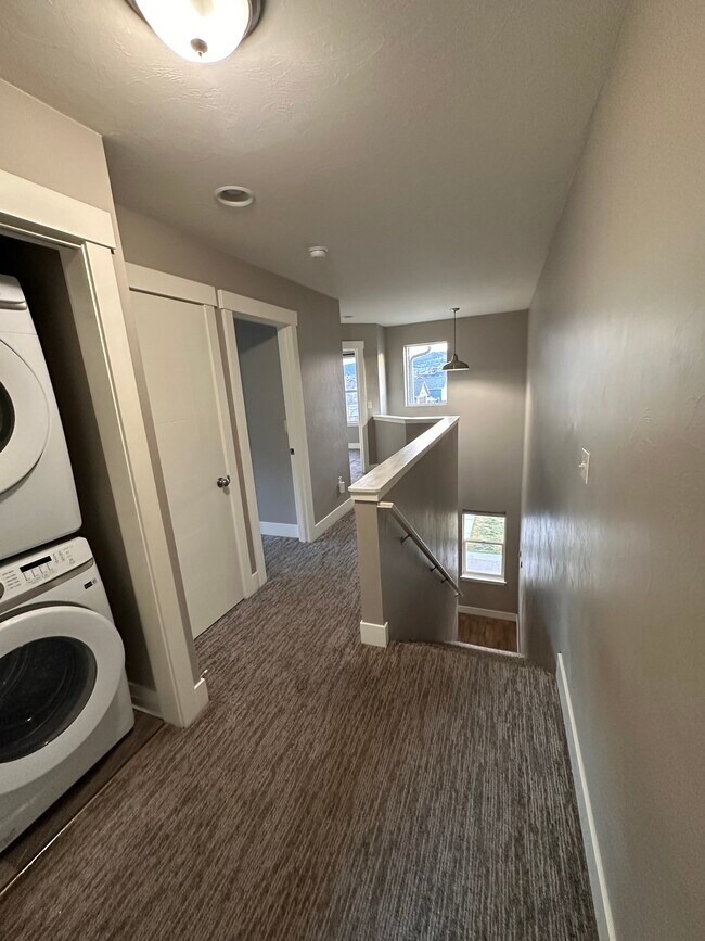 Foto del edificio - 250 Andesite Ave