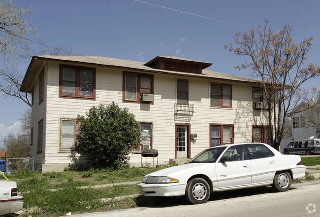 Building Photo - 541 Hammond Ave