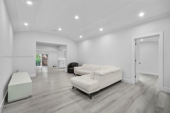 Foto del edificio - 1262 SW 15th Terrace