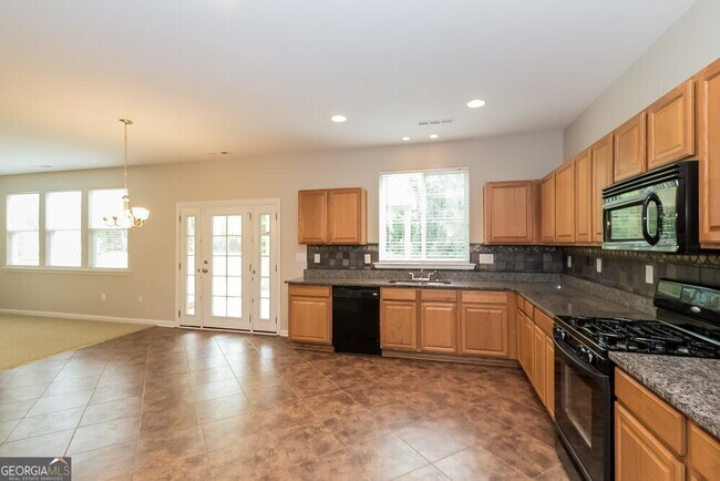Foto del edificio - 136 Maple Hill Dr