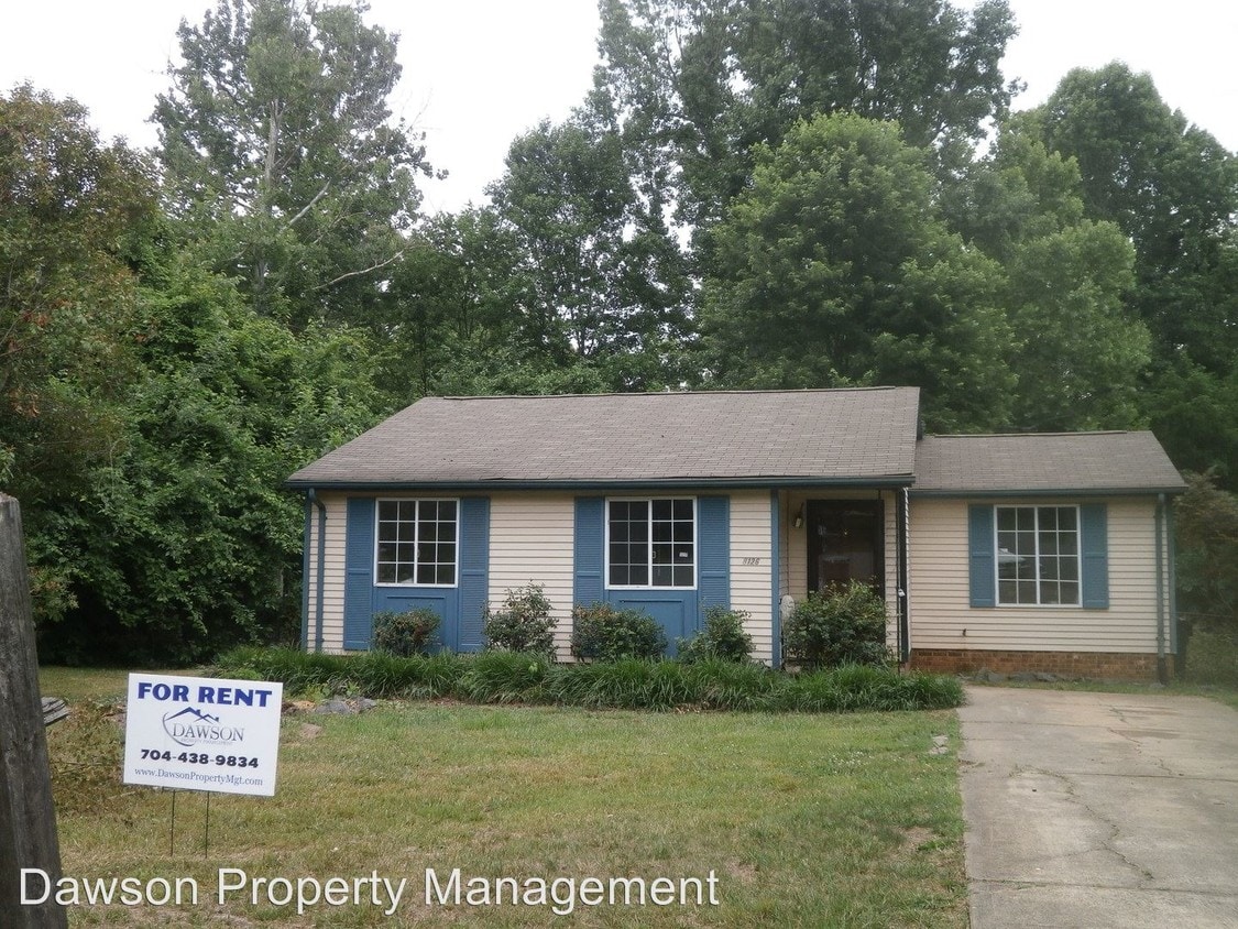 Primary Photo - 8126 Holly Hill Rd