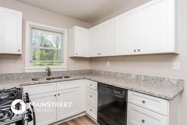 Building Photo - 3717 Loren Dr