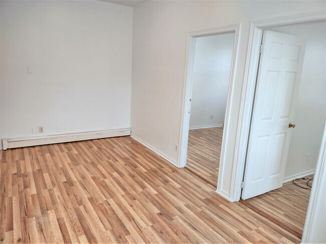 Foto del edificio - 903 Glenmore Ave