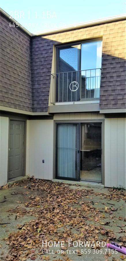 Foto del edificio - 445 Darby Creek Rd