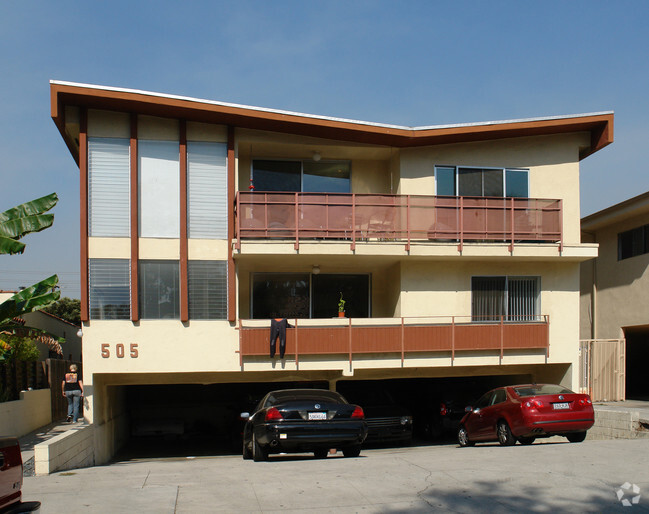 Foto del edificio - 505 N Alfred St