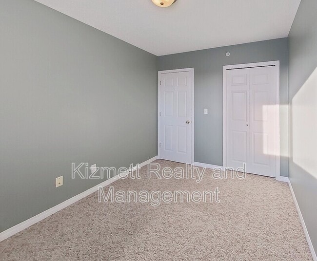 Building Photo - 9932-9100 100 Ave