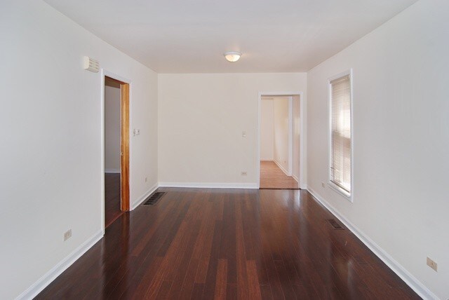 Building Photo - 1112 S Cuyler Ave