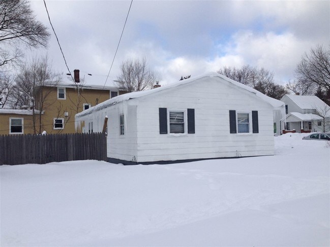 Foto del edificio - 3 br, 1 bath House - 846 Hancock St SE