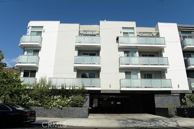 Building Photo - 7133 Hawthorn Ave