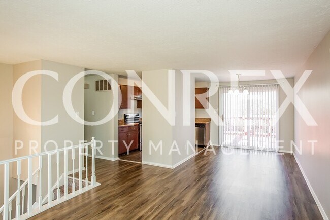 Foto del edificio - Beautiful 3 Bedroom with Attached Garage!