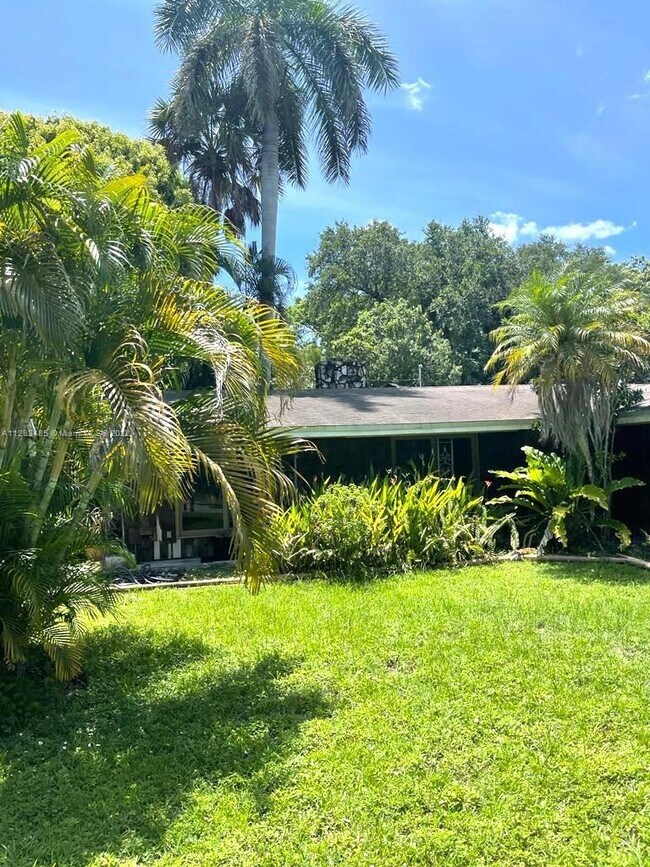 Foto del edificio - 2913 Riverland Rd