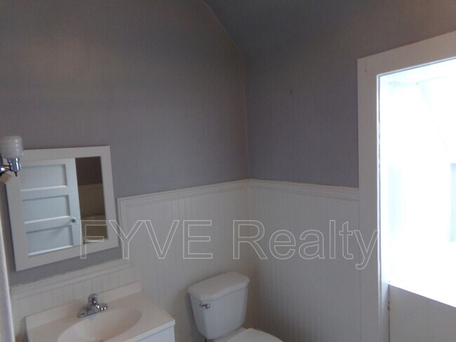 Foto del edificio - 3541 California Ave