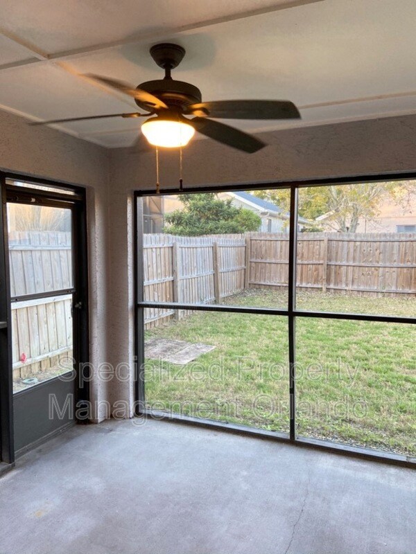 Building Photo - 628 Samantha Ln