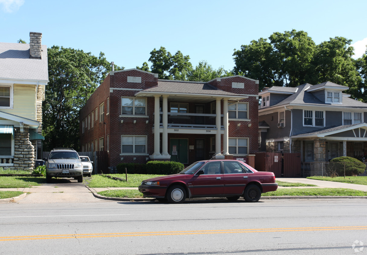Building Photo - Gothem Apartments