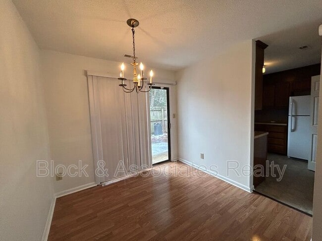 Building Photo - 405 Herndon Dr