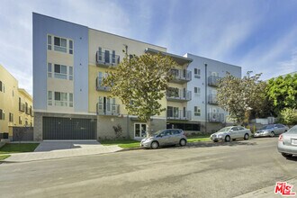 Building Photo - 6925 Knowlton Pl