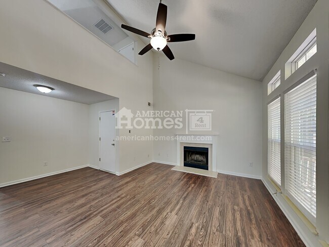 Foto del edificio - 8616 Warwick Crest Lane