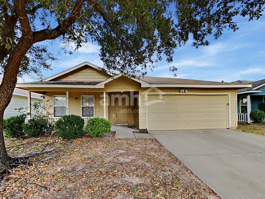 Primary Photo - 21530 Daylily Hills Dr