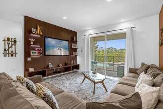 Building Photo - 371 Pendant Ct