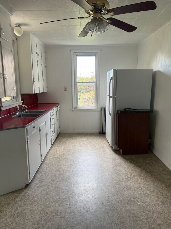 Foto del edificio - 114 W Harrisburg Ave