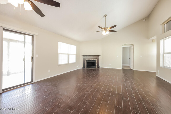 Building Photo - 5412 W Cochise Dr