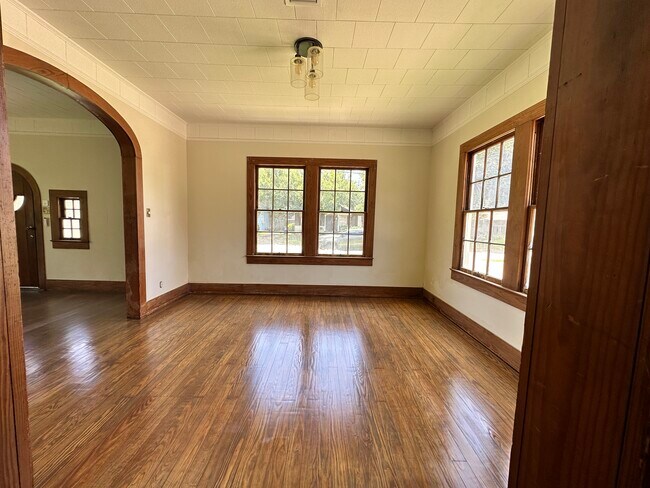 Comedor/Oficina - 426 Bellevue St