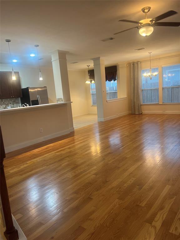 Foto del edificio - 5331 Timber Ct Hollow