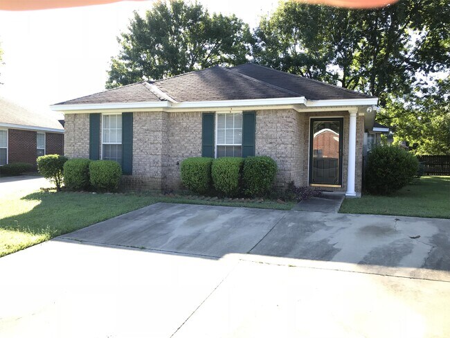 Foto del edificio - 2742 Garden Brook Ct