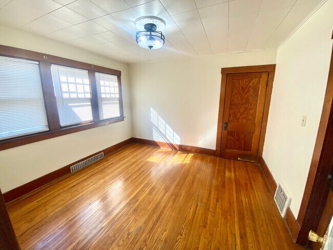 Building Photo - 2412 South 17th Street