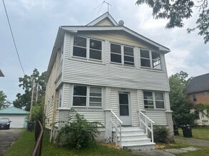 Building Photo - 12114 Soika Ave