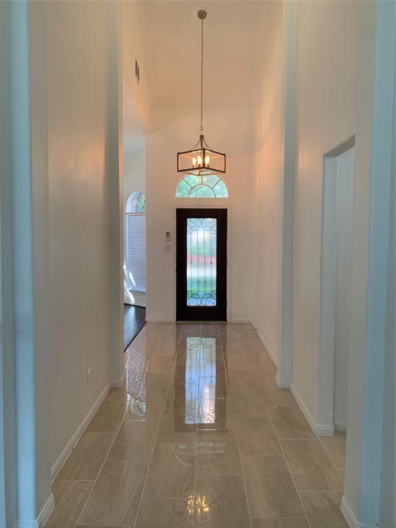 Building Photo - 15522 Pine Valley Tr