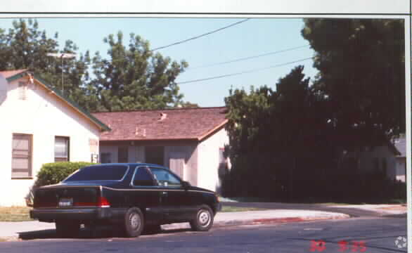 Building Photo - 483-489 S Buena Vista Ave